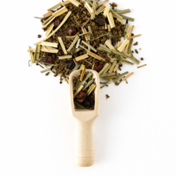 Infusion de baies de schisandra, citronnelle et basilic sacré