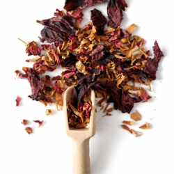 Feuille de coquelicots séchées, pétales de roses et fleur d’oranger