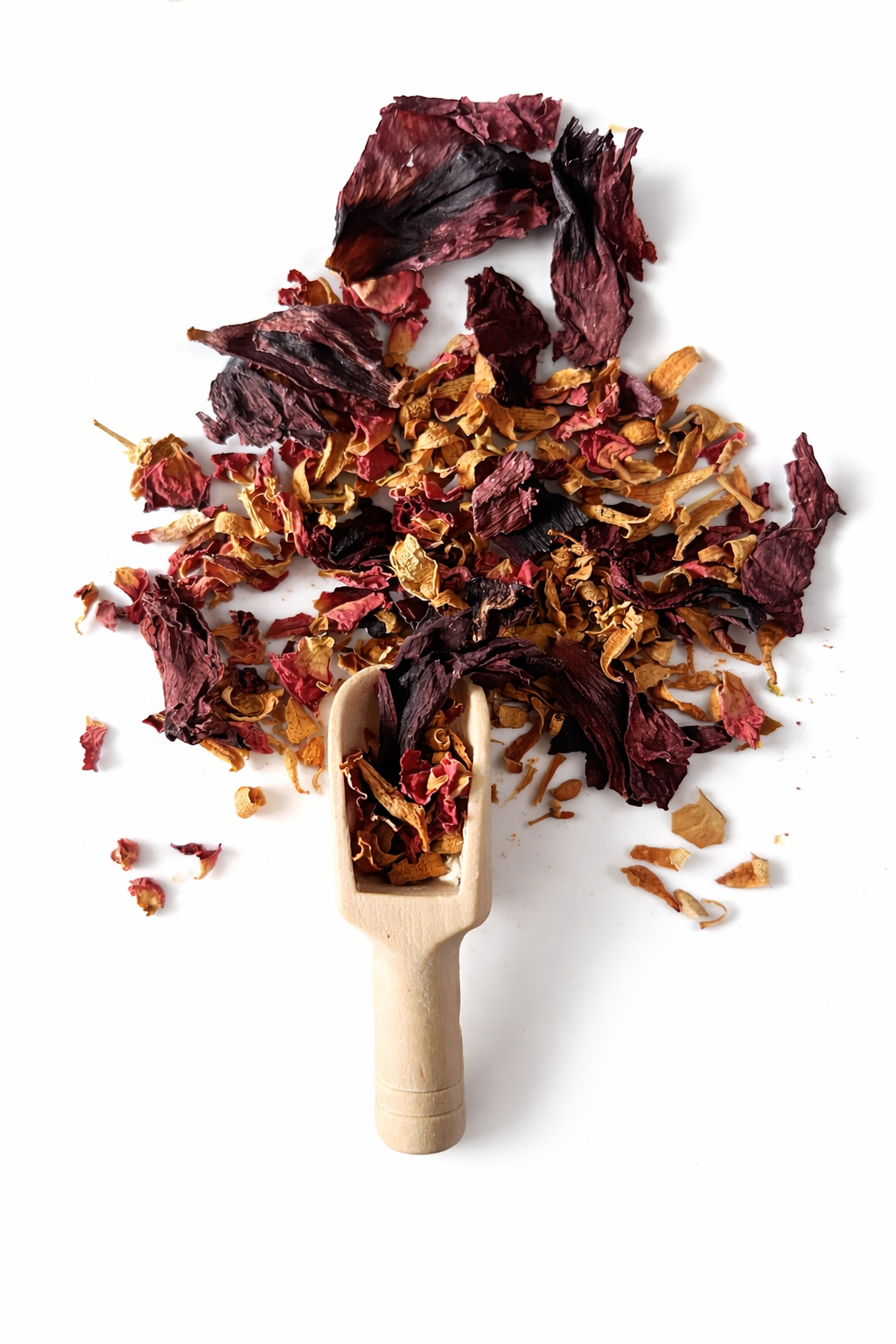 Feuille de coquelicots séchées, pétales de roses et fleur d’oranger